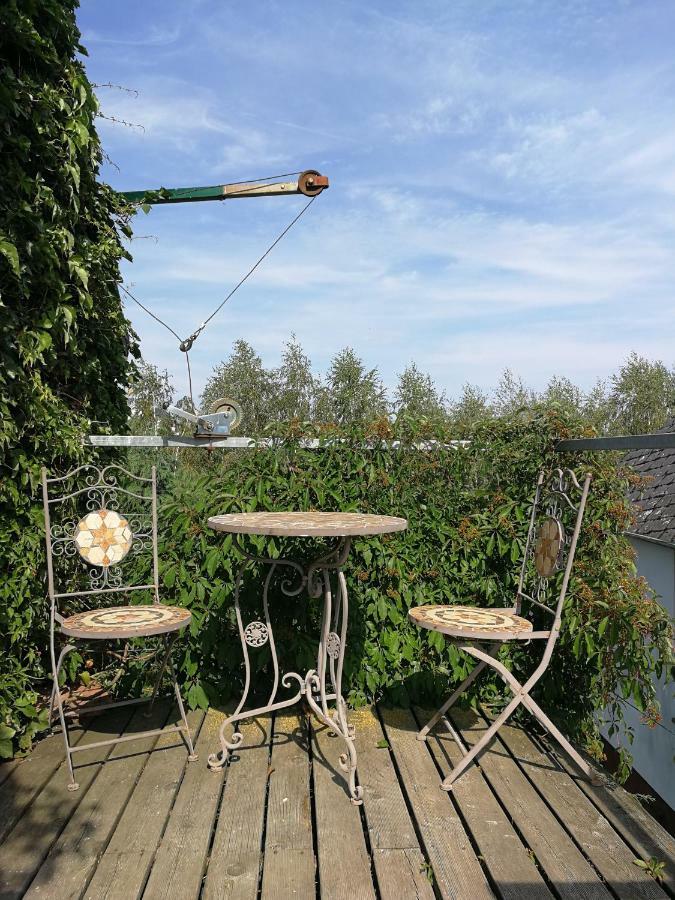 Hotel Haus Klara Mannebach  Esterno foto